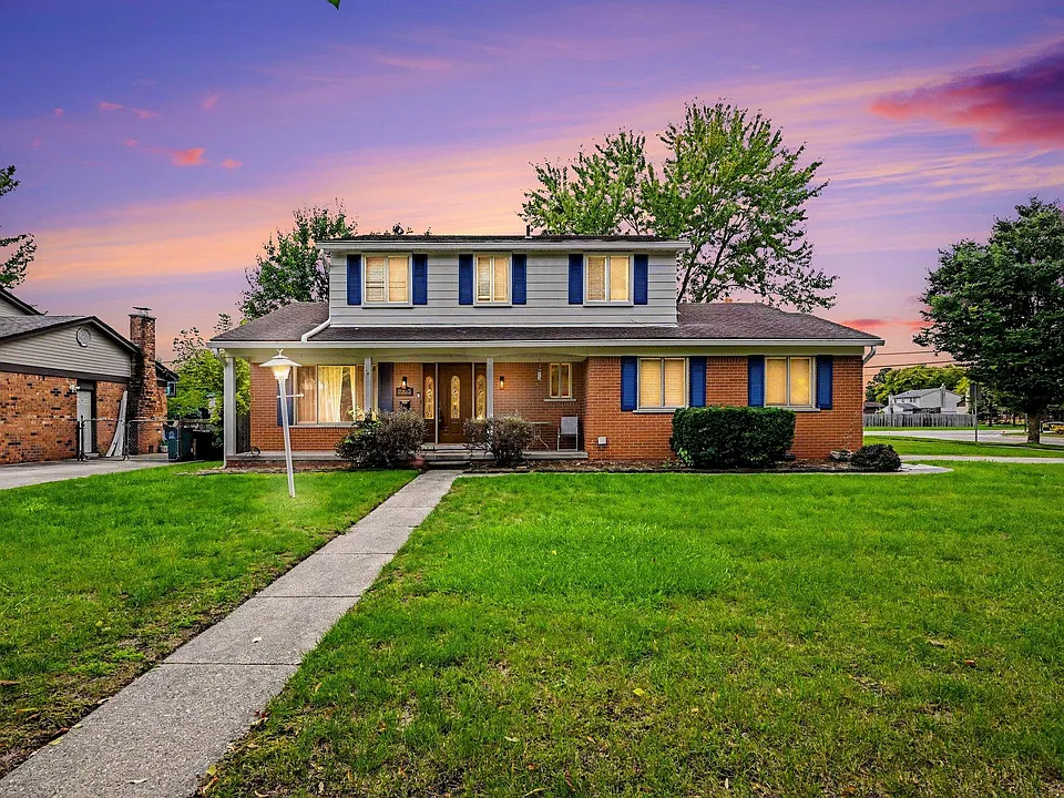 2320 Greensboro Dr