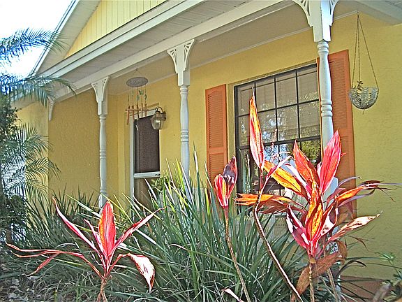 3rd image of 635 Bellingham Pl