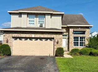 135 Treehouse Rd, Matteson, IL 60443