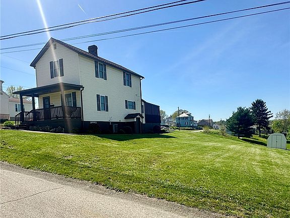 2nd image of 220 Clarendon Ave