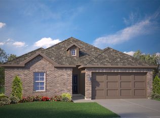 608 Harvey St, Grandview, TX 76050