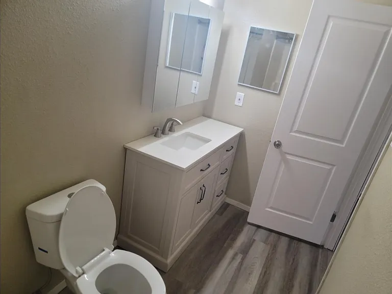 2831 E Mobile Ln #101 — Photo 3