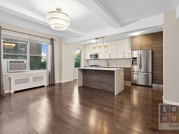 4th image of 500 Grand St #C5a