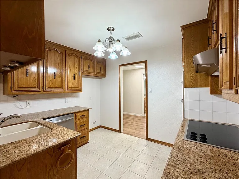 3212 Laurel Oaks Ct — Photo 7