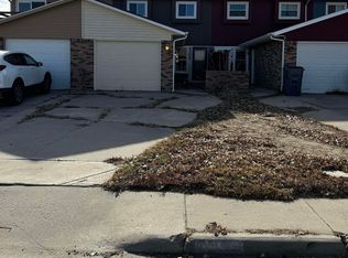 5305 Eastview St, Cheyenne, WY 82001