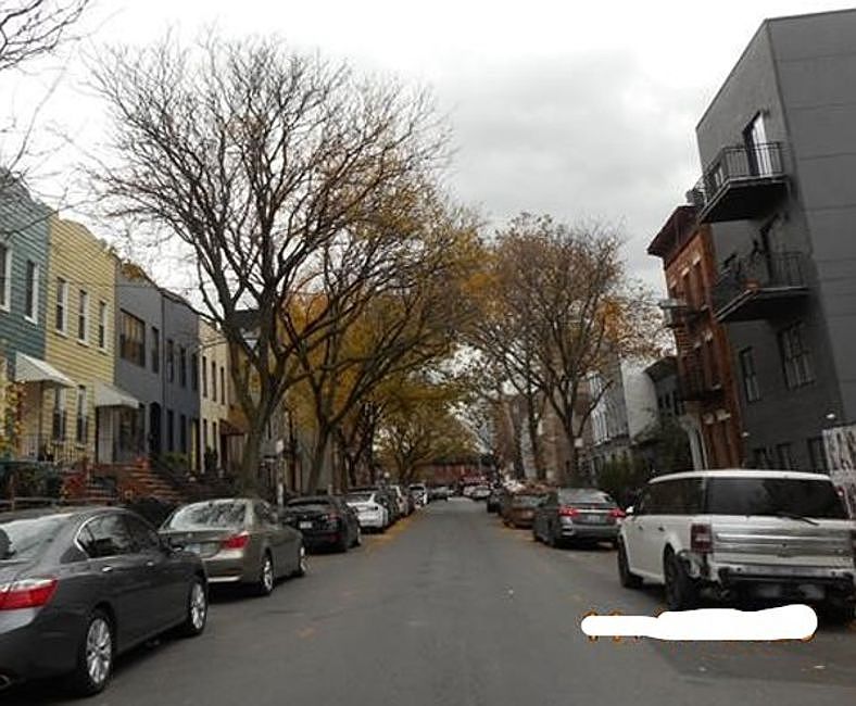 Exterior Neighborhood (street photo)