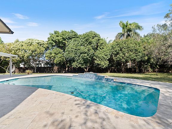 5th image of 5400 SW 164 Terrace