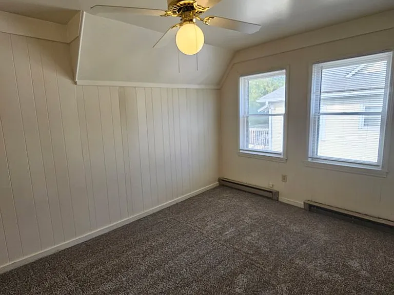 904 Rogers St. — Photo 6