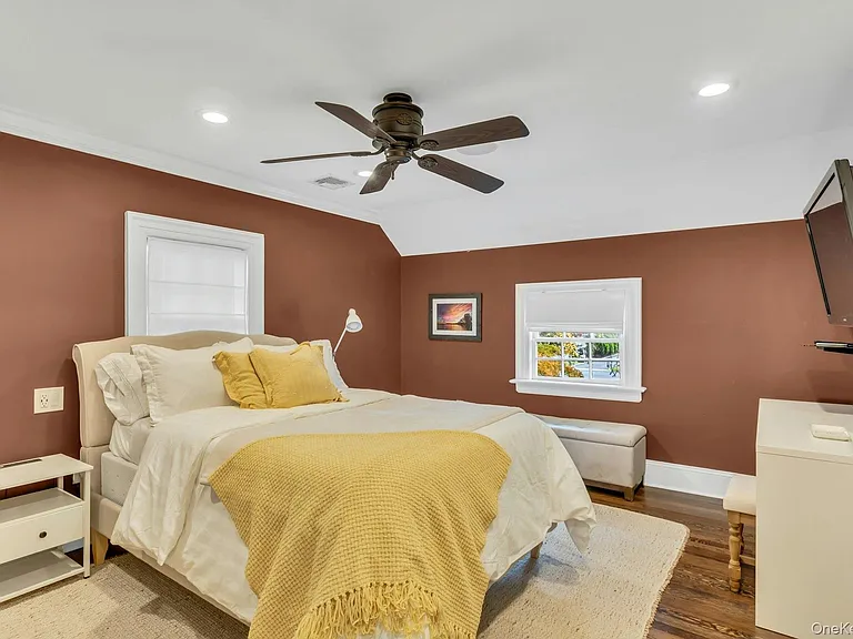 105 Academy St — Photo 26