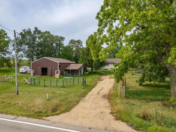 W1054 Highway 92, Brooklyn, WI 53521