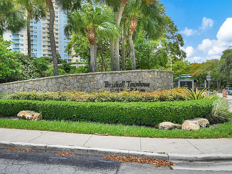 2451 Brickell Ave #5G — Photo 57