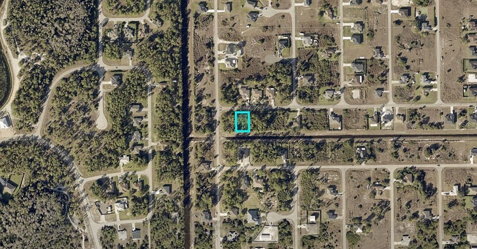 2nd image of 506 RAINTREE STREET E LOT 2