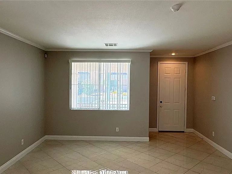 8492 Indigo Harbor Ave — Photo 4