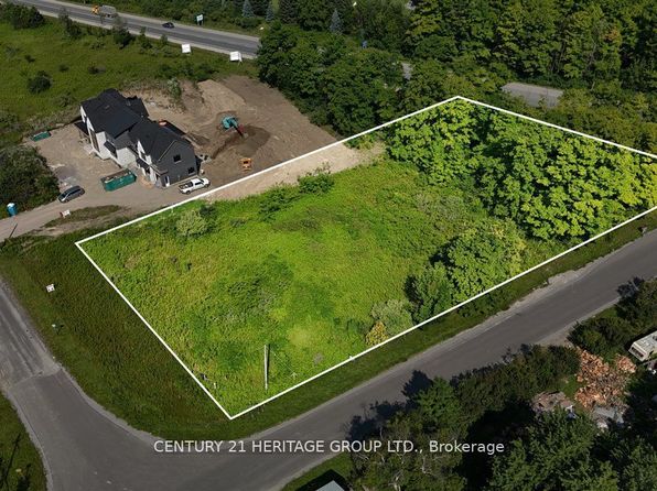 22 Lincolnville Ln, Whitchurch Stouffville, ON L4A 3M8