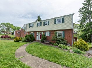 1350 Sky Ridge Dr, Pittsburgh, PA 15241