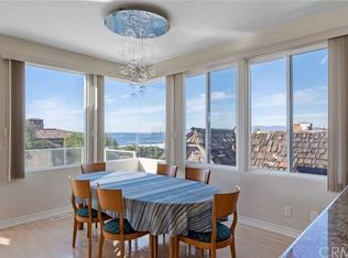 2516 Manhattan Ave, Manhattan Beach, CA 90266