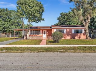 921 NW 183rd Dr, Miami Gardens, FL 33169