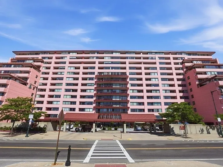 350 Revere Beach Blvd #6-6W — Photo 25