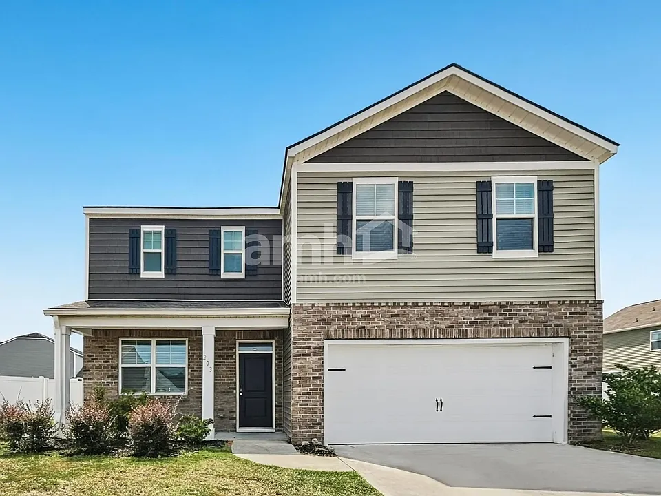 203 Bushwood Dr