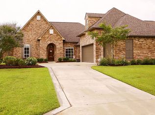 6284 Royal Lake Estates Ave, Gonzales, LA 70737