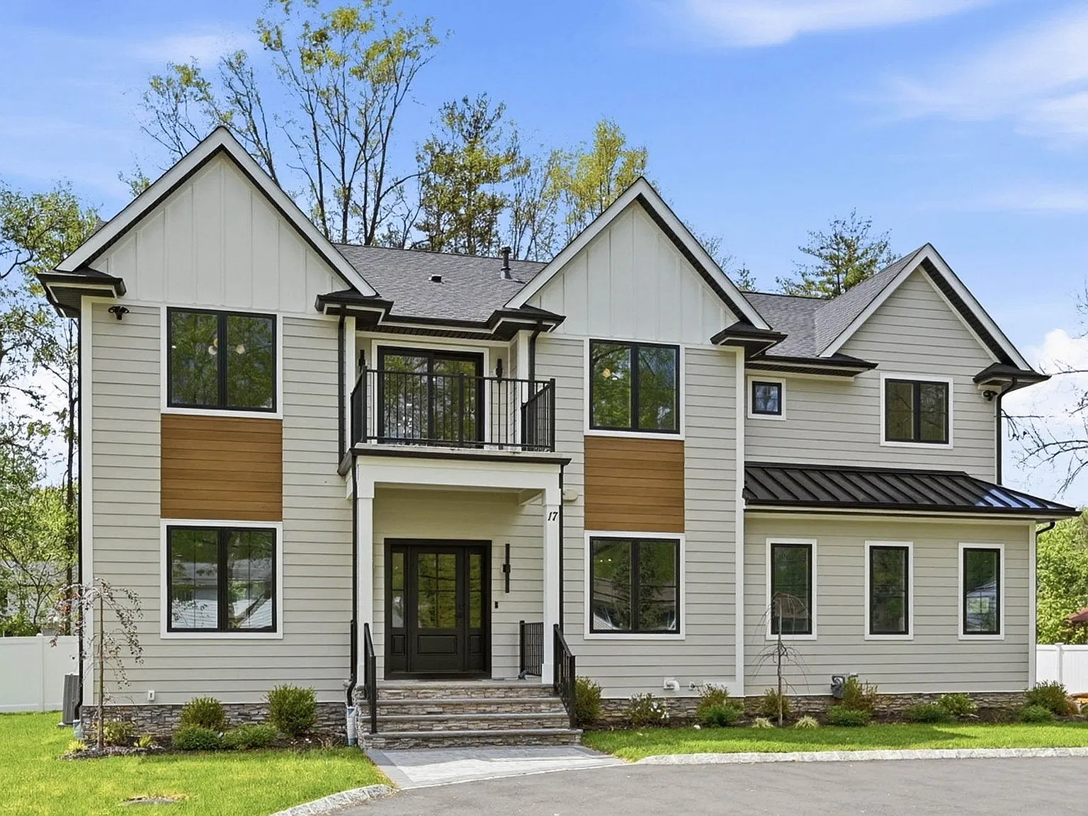 6 bed, 5.5 bath, $14,500 — Photo 2