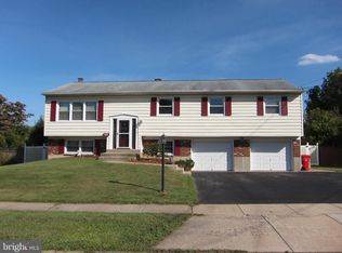 721 Martha Ln, Warminster, PA 18974