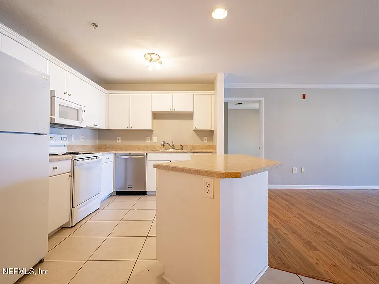 3591 Kernan Blvd #226 — Photo 9