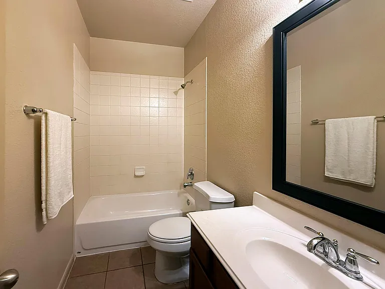 24510 Avellino Ct — Photo 21