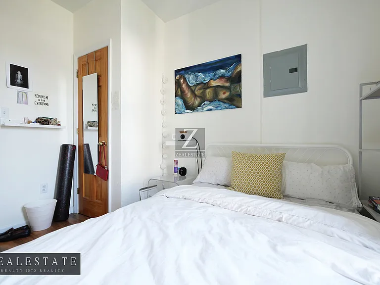 308 12th St #3R — Photo 17
