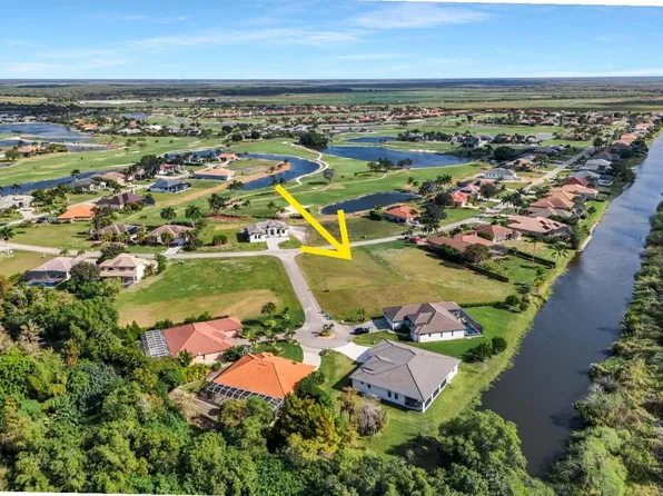 18373 Royal Hammock Blvd, Naples, FL 34114