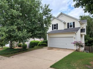 156 Stoneforest Dr, Woodstock, GA 30189