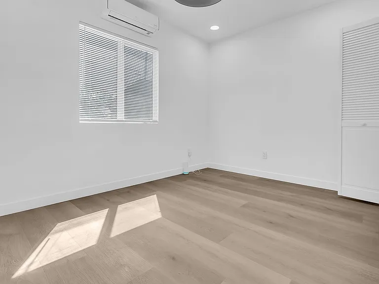 5518 Denker Ave — Photo 9
