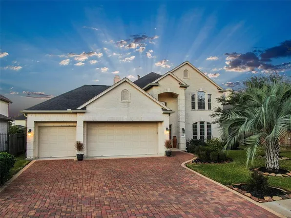 17842 Camp Cove Dr, Cypress, TX 77429