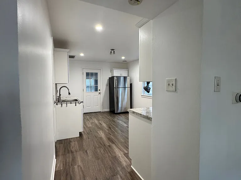 kitchen/dining