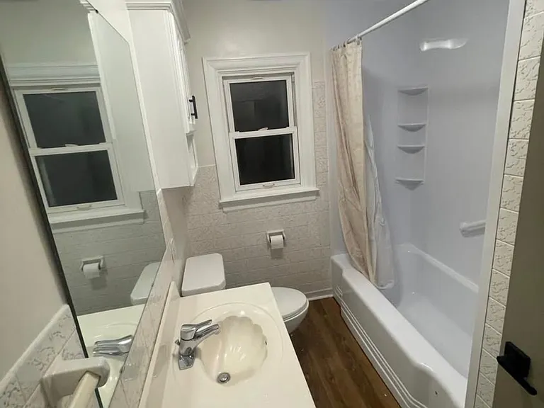 185 Saint George St #2 — Photo 8