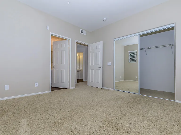Laurel Glen Apartment Homes — Photo 62