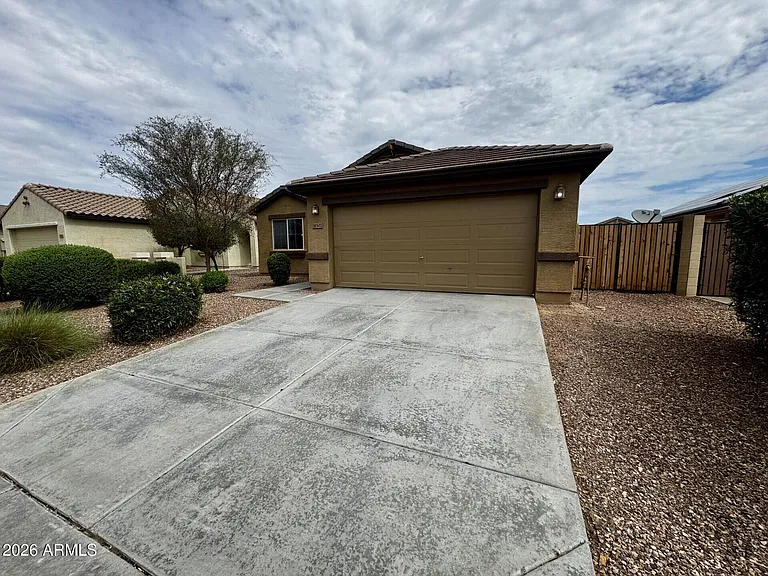 18502 W Young St — Photo 1