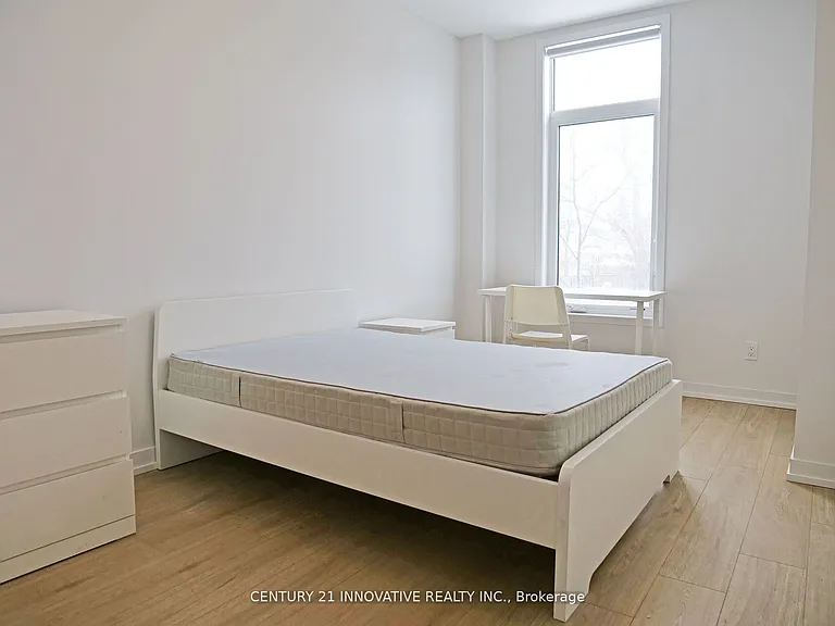1720 Simcoe St N #16 — Photo 5