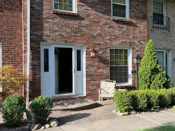 599 Dlyn St Unit 5, Columbus, OH 43228