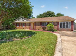 1117 Camelot Ct, Chesapeake, VA 23323