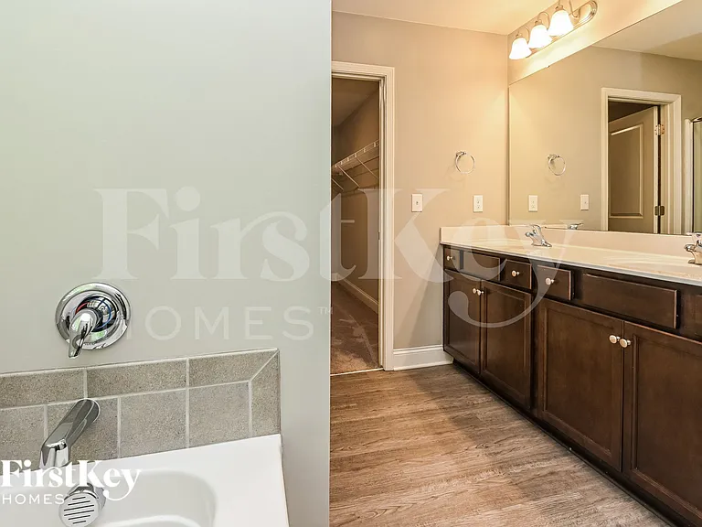 9553 Blue Knoll Ct — Photo 10