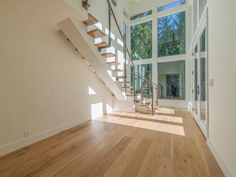 344 Laurel Way — Photo 23