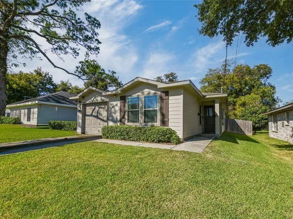 2026 Rosalee St, La Marque, TX 77568