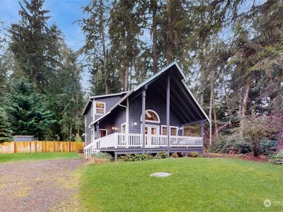 11210 Hillcrest Drive, Anderson Island, WA, 98303