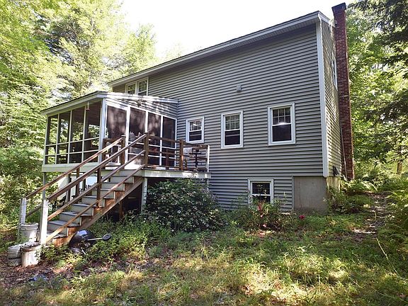 3rd image of 35 Raeder Drive