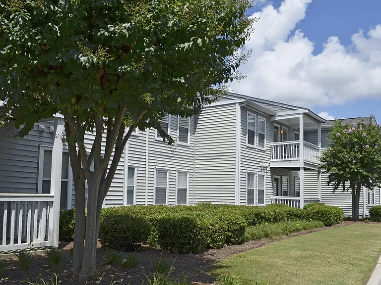 Overlook Gardens Apartments — Photo 7