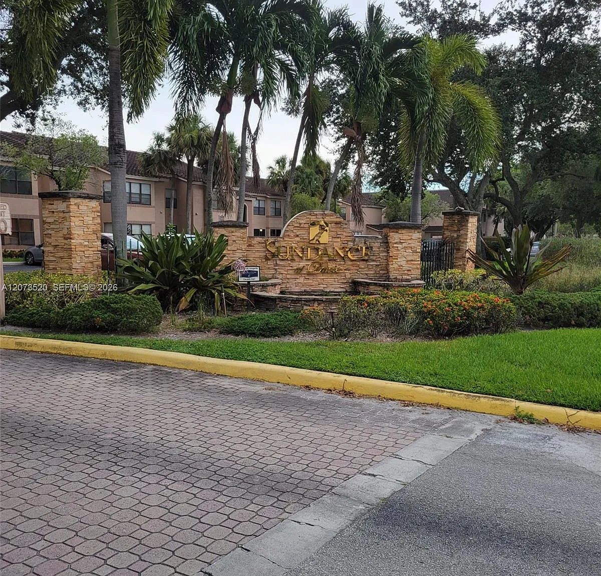 Sundance At Davie Condo — Photo 1