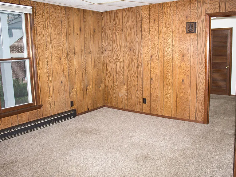 110 N Monon Ave — Photo 4