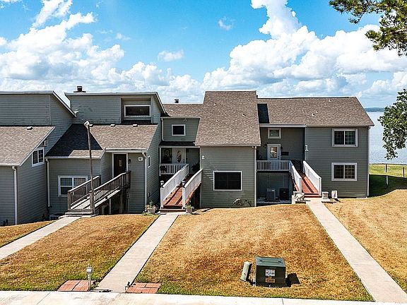 4th image of 325 Carolcrest Ln Unit 2