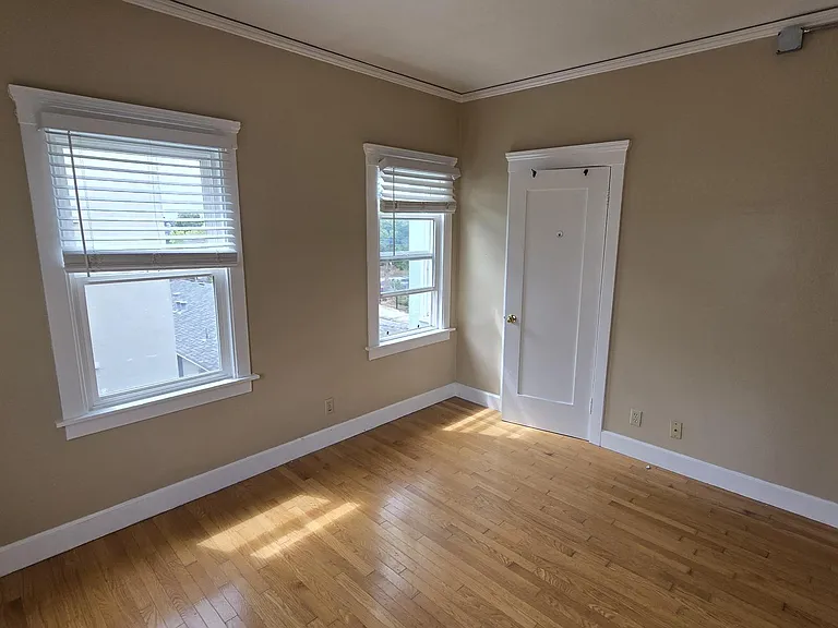 2 bed, 1.0 bath, 800 sqft, $2,450 — Photo 11